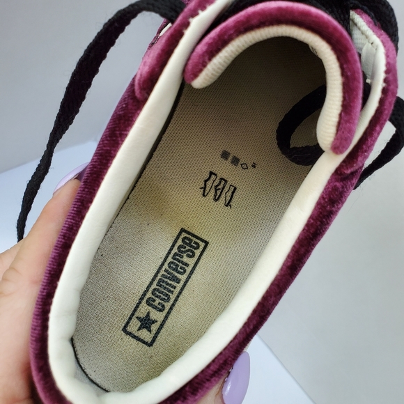 CONVERSE One Star "Ox" Maroon Velvet Low Top Sneaker 5.5/JUNIORS or 7.5/WOMENS - Picture 6 of 11
